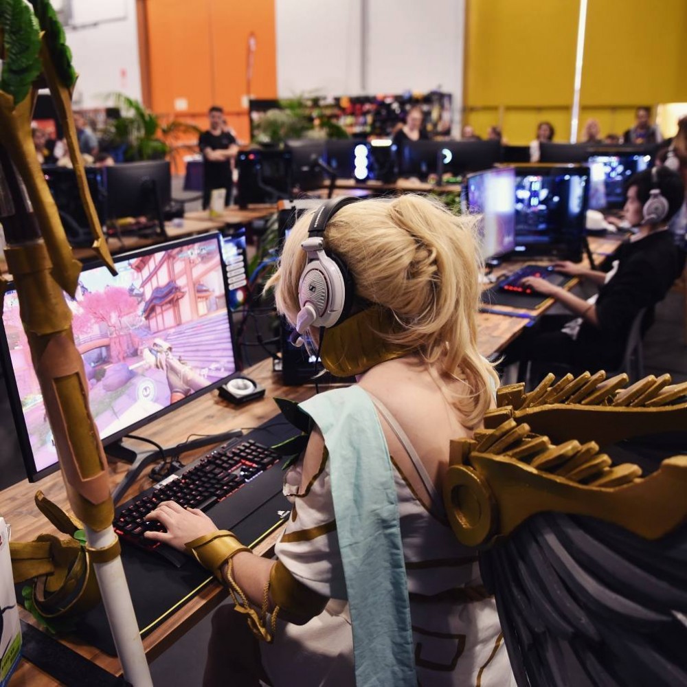 Me playing Mercy while cosplaying Mercy