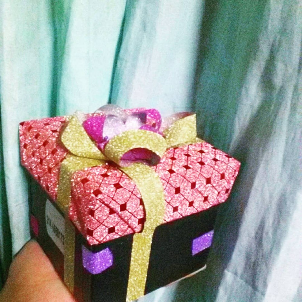 DIY GIFT BOX