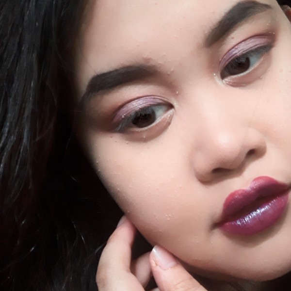 Soft purple makeup look